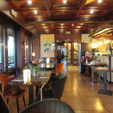Hotel Restaurant N 4 Martelange Esterno foto