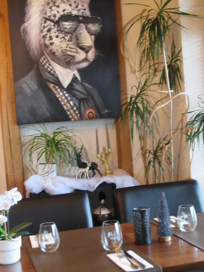 Hotel Restaurant N 4 Martelange Esterno foto