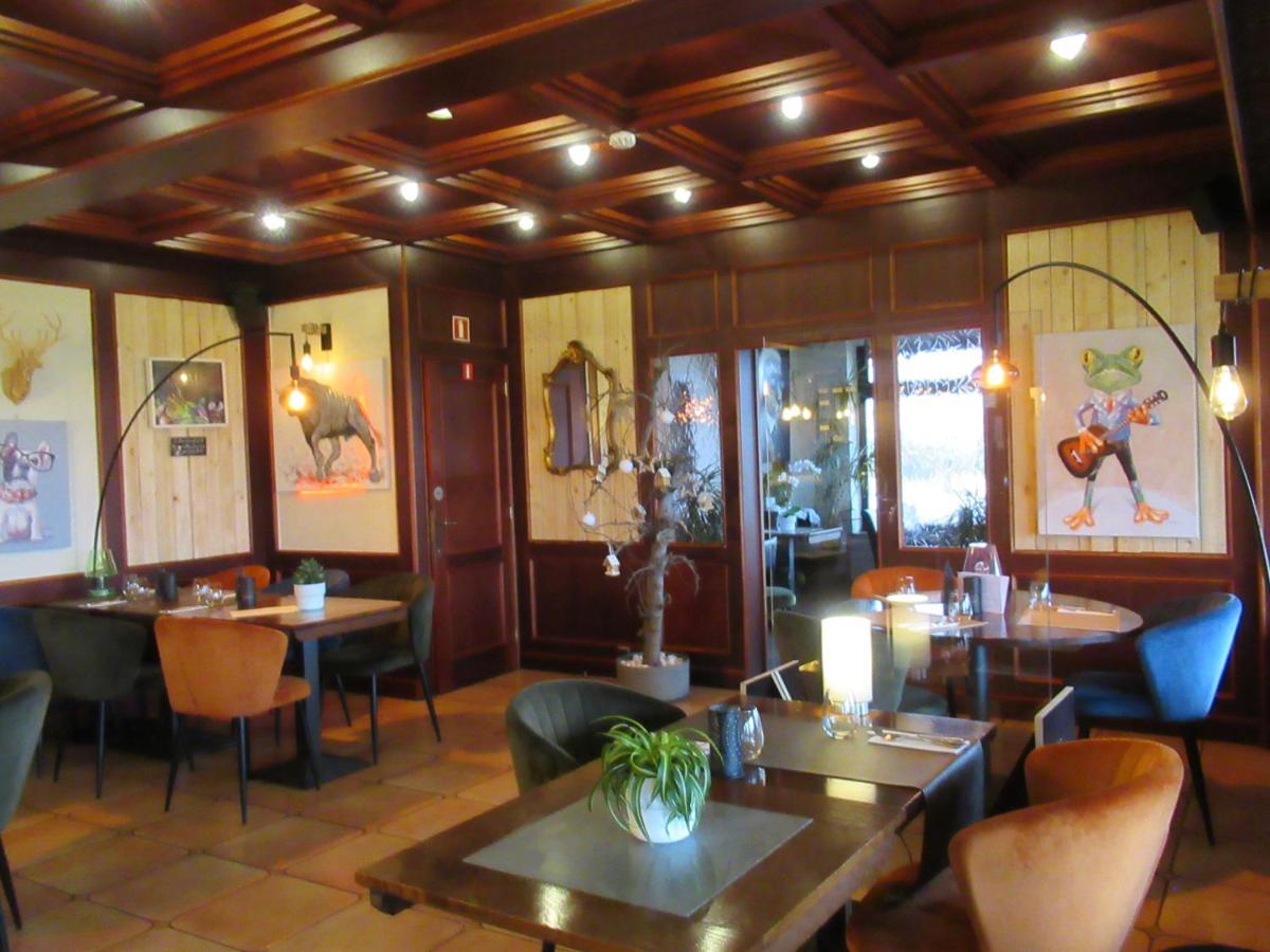 Hotel Restaurant N 4 Martelange Esterno foto