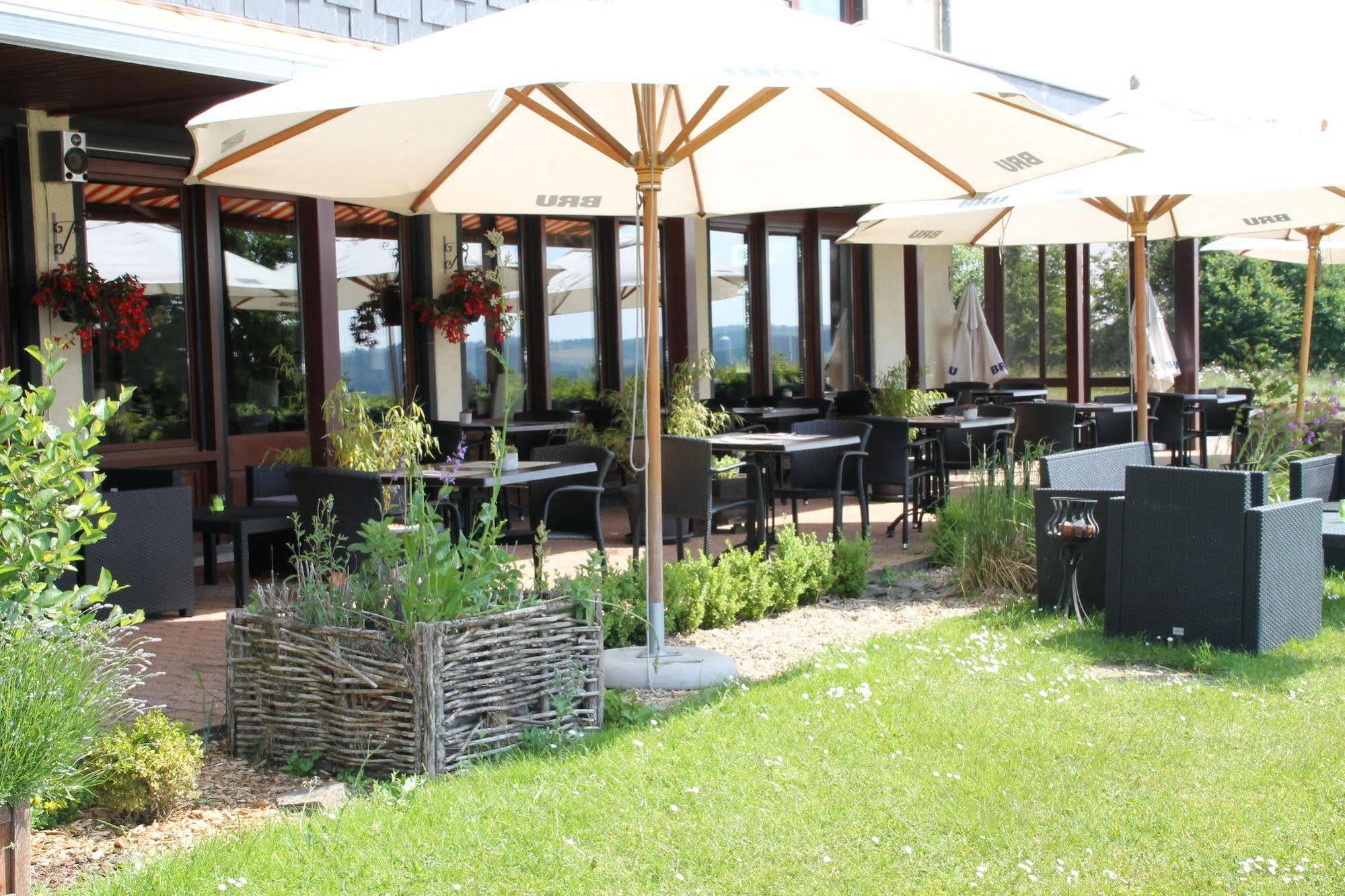 Hotel Restaurant N 4 Martelange Esterno foto